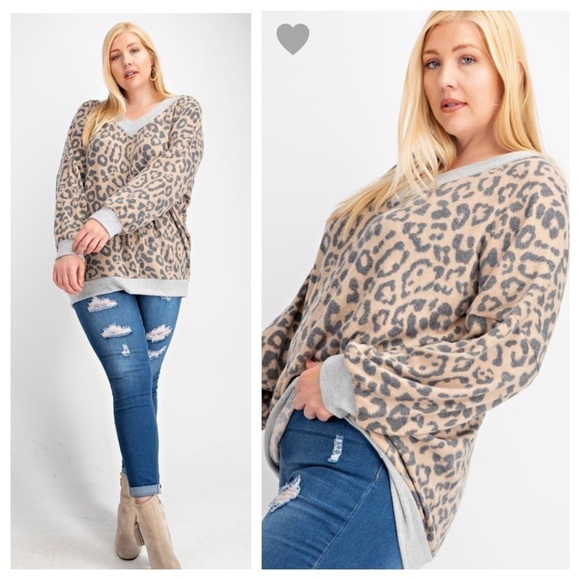 Last! Plus Size V-Neck Brushed Leopard Print - Picture 2 of 6